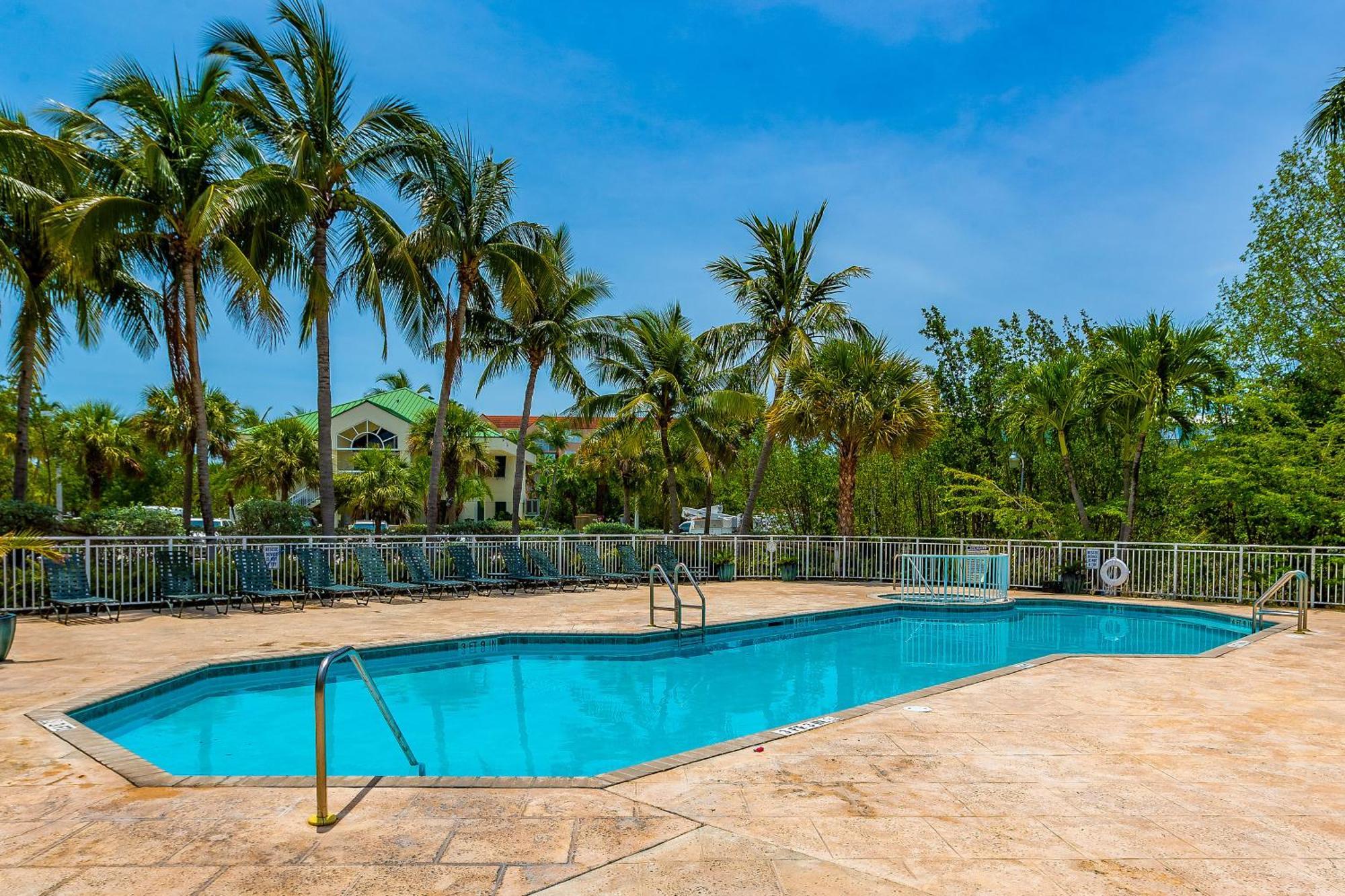 Sunrise Suites Catalina Suite #311 Кі-Вест Номер фото